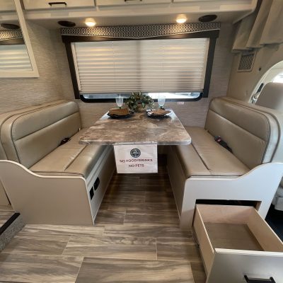 2023 Thor Motor Coach Four Winds 22B